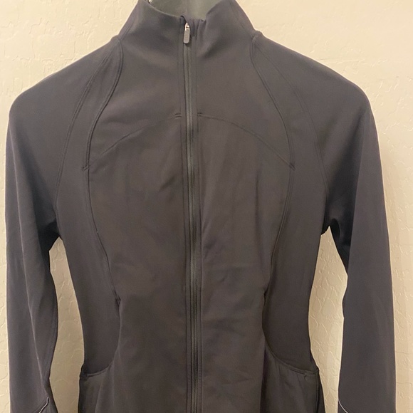 Lululemon black define jacket -size 6 - Picture 1 of 4